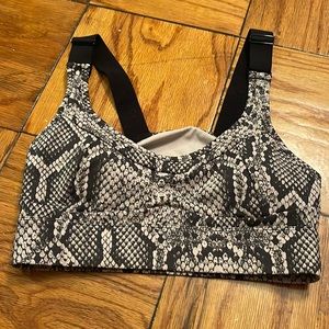 Brand new varley sports bra
